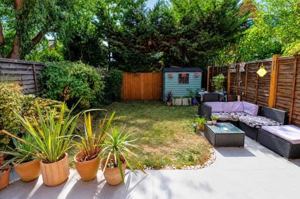 Turgis Road, Elvetham Heath, photo 17