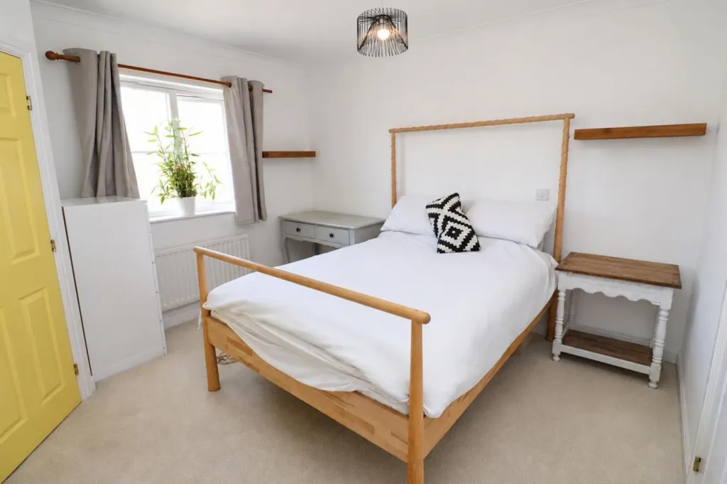 Turgis Road, Elvetham Heath, photo 10