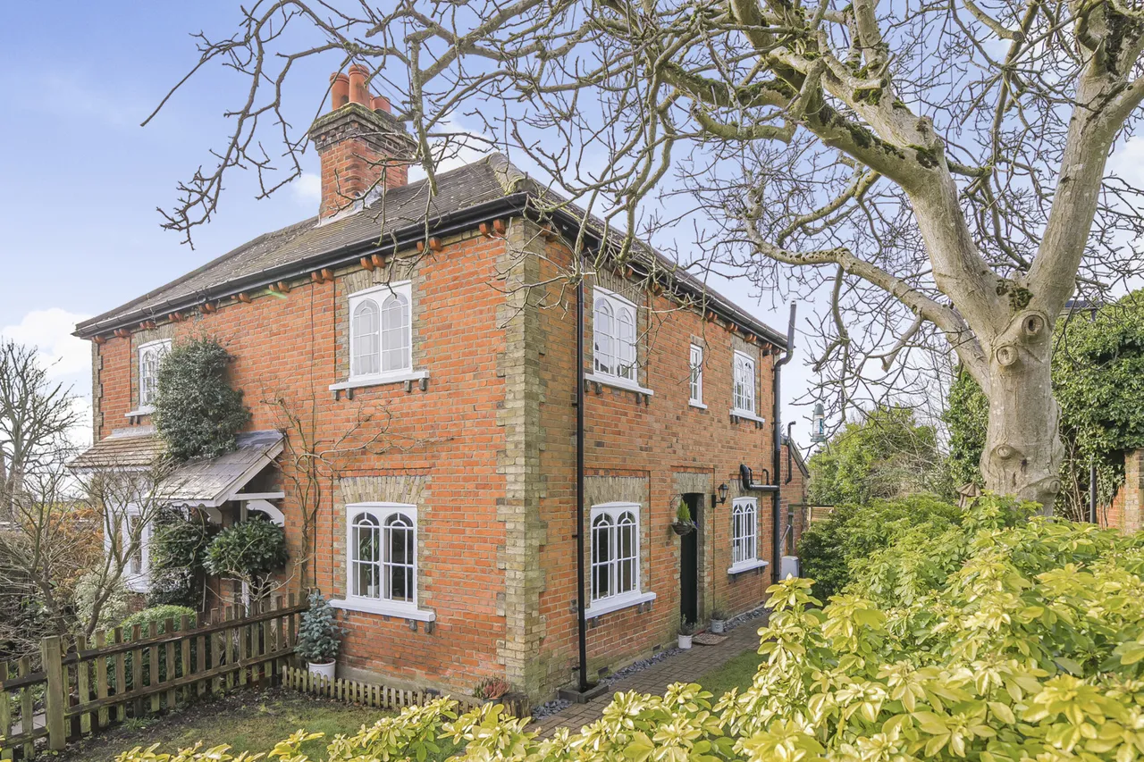 2 bed house for sale, Green Lane, Stanmore, HA7