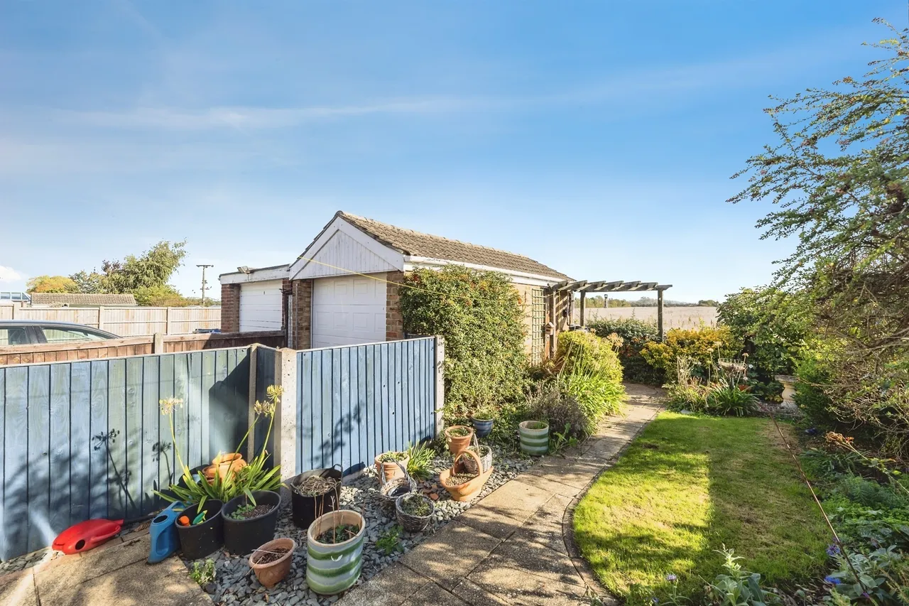 Broadacres, Carlton, DN14, photo 18