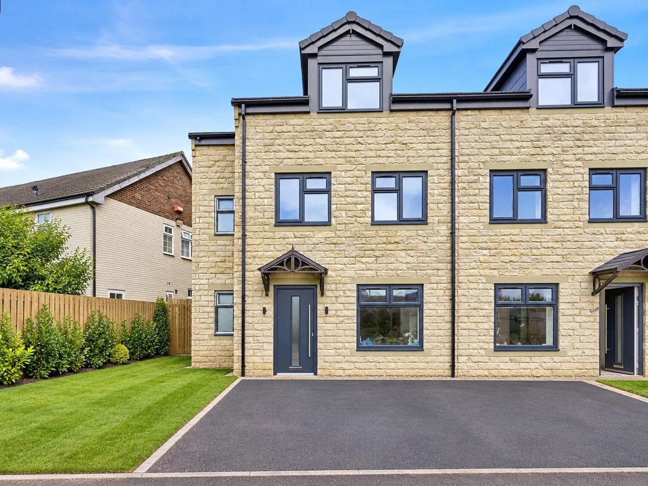 4 bed house for sale — Allerton, Bradford, West Yorkshire, BD15