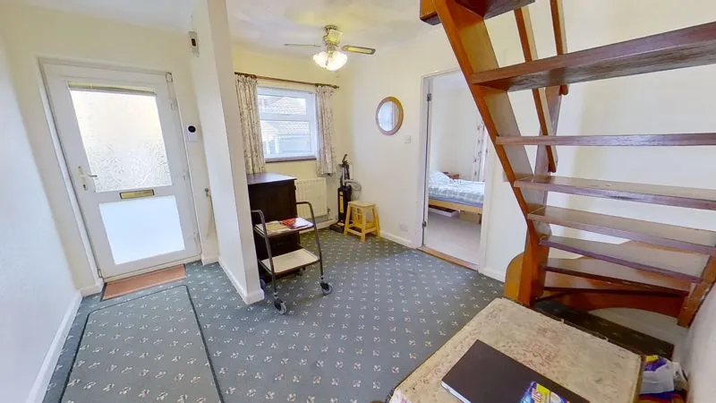 Fairview Road Istead Rise, Gravesend DA13 9DR, photo 7