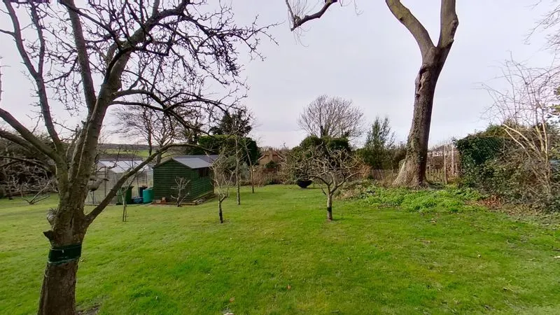 Fairview Road Istead Rise, Gravesend DA13 9DR, photo 6