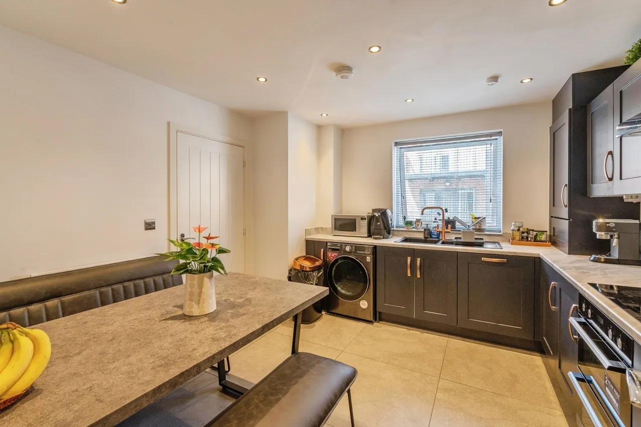 Library Crescent, Rainham, RM13, photo 24