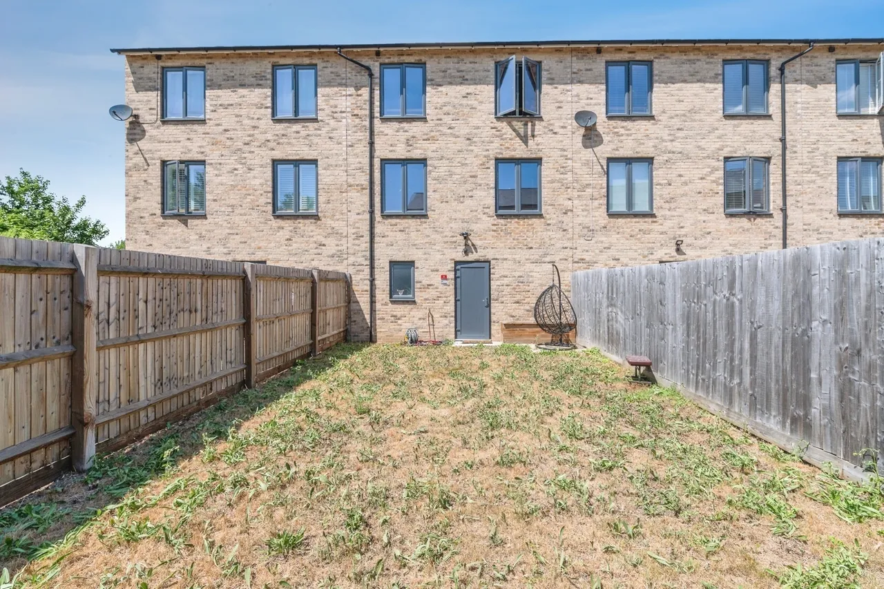 Library Crescent, Rainham, RM13, photo 26