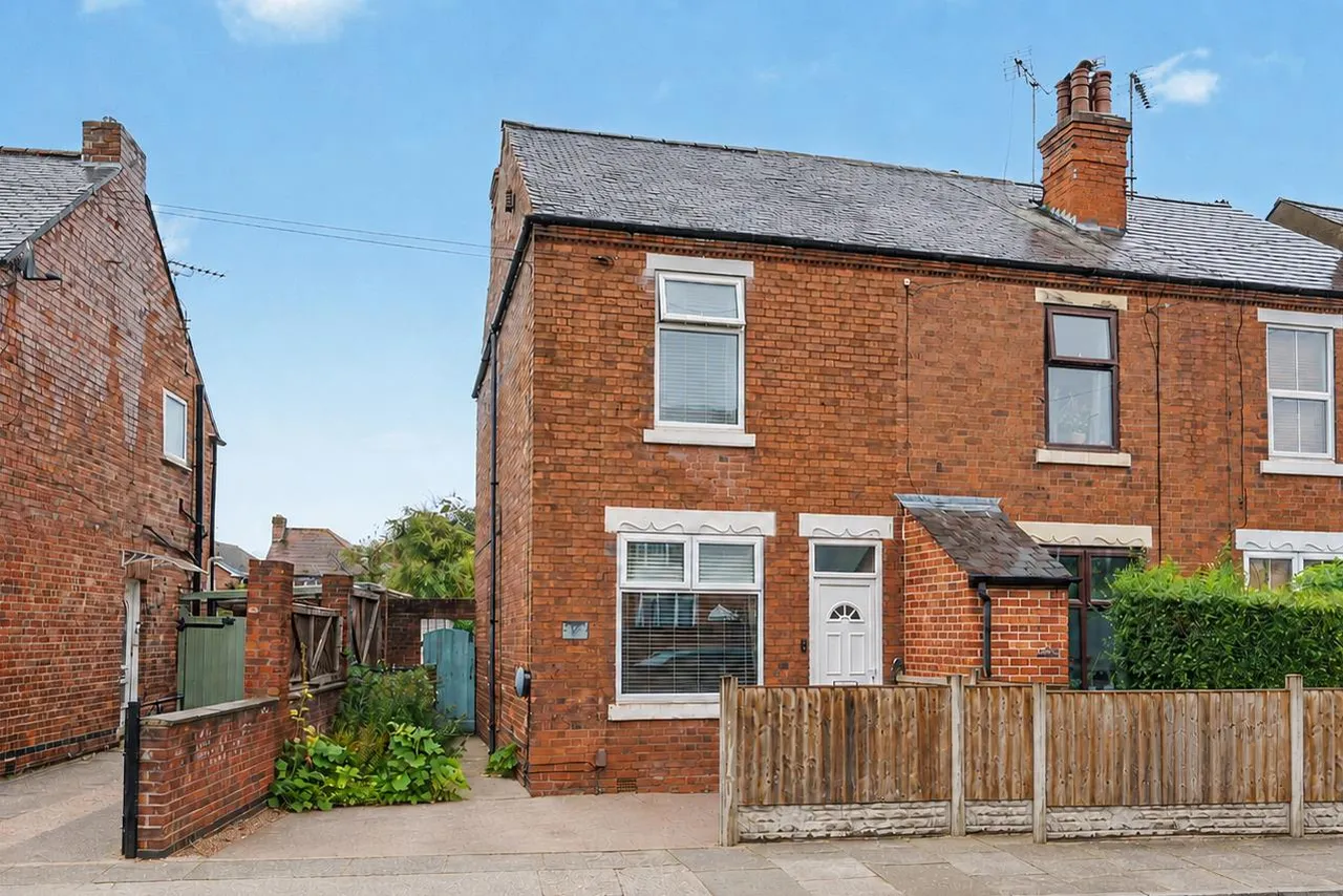 2 bed house for sale, Wellington Street, Long Eaton, NG10