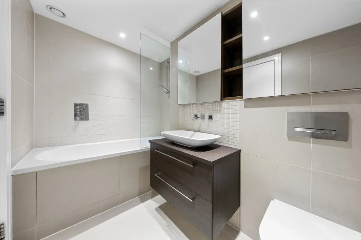 Bromyard Avenue, Acton, W3, photo 13