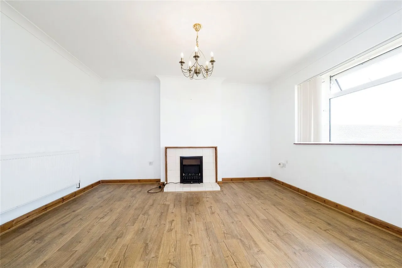Longhayes Court, Romford, RM6, photo 5
