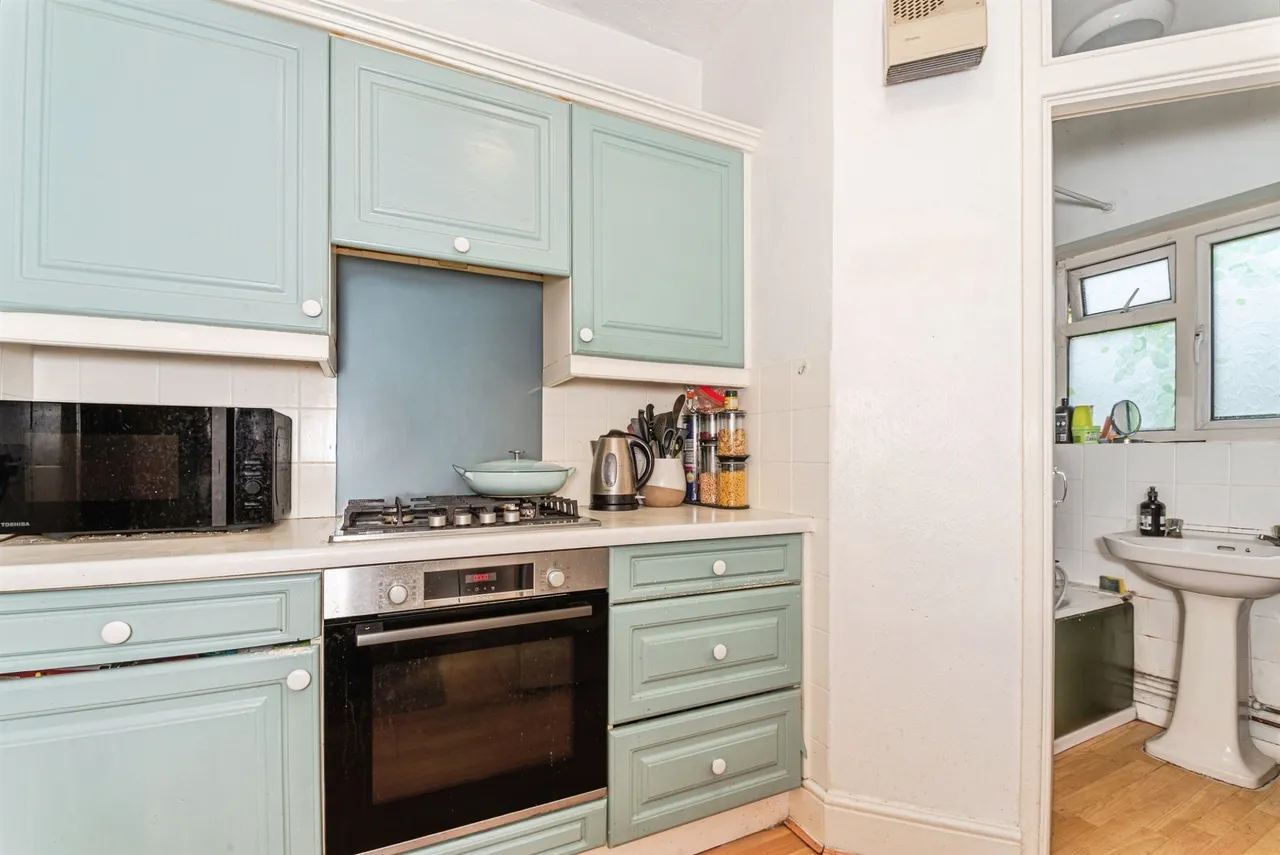Hamilton Road, Salisbury, SP1, photo 5