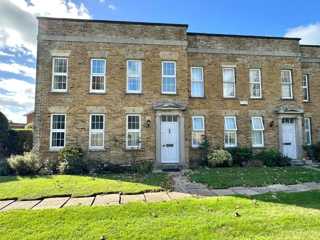 2 bed flat for sale, Milford on Sea, Lymington