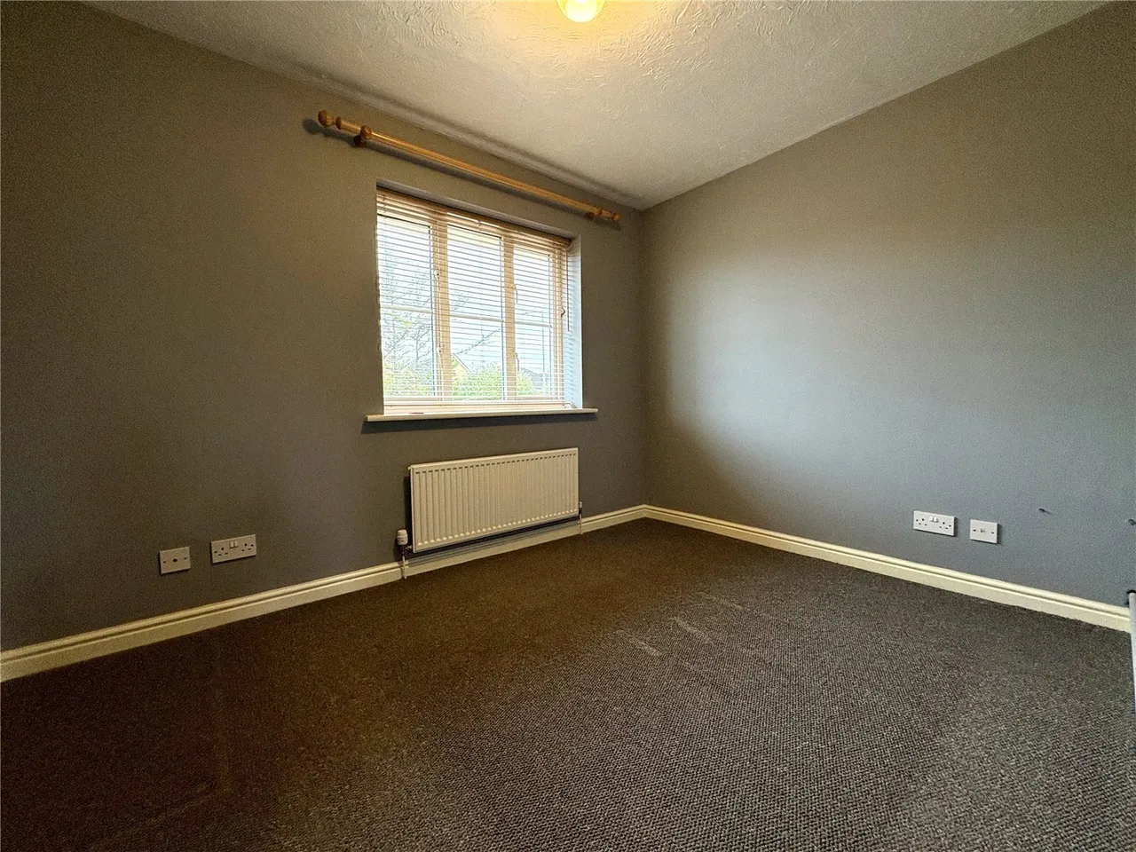 Swiftsure Road, Chafford Hundred, Grays, Essex, RM16, photo 8