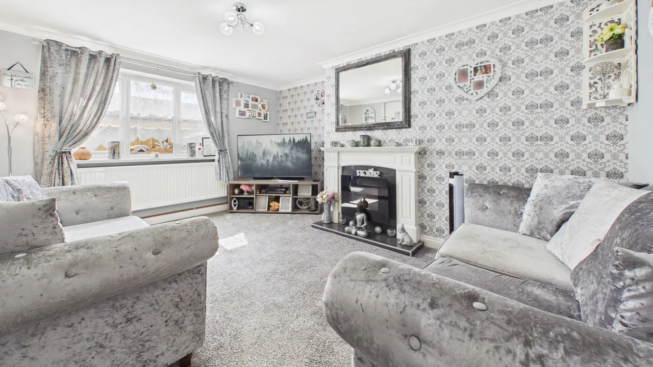 The Crescent, Morton, Bourne, PE10, photo 4