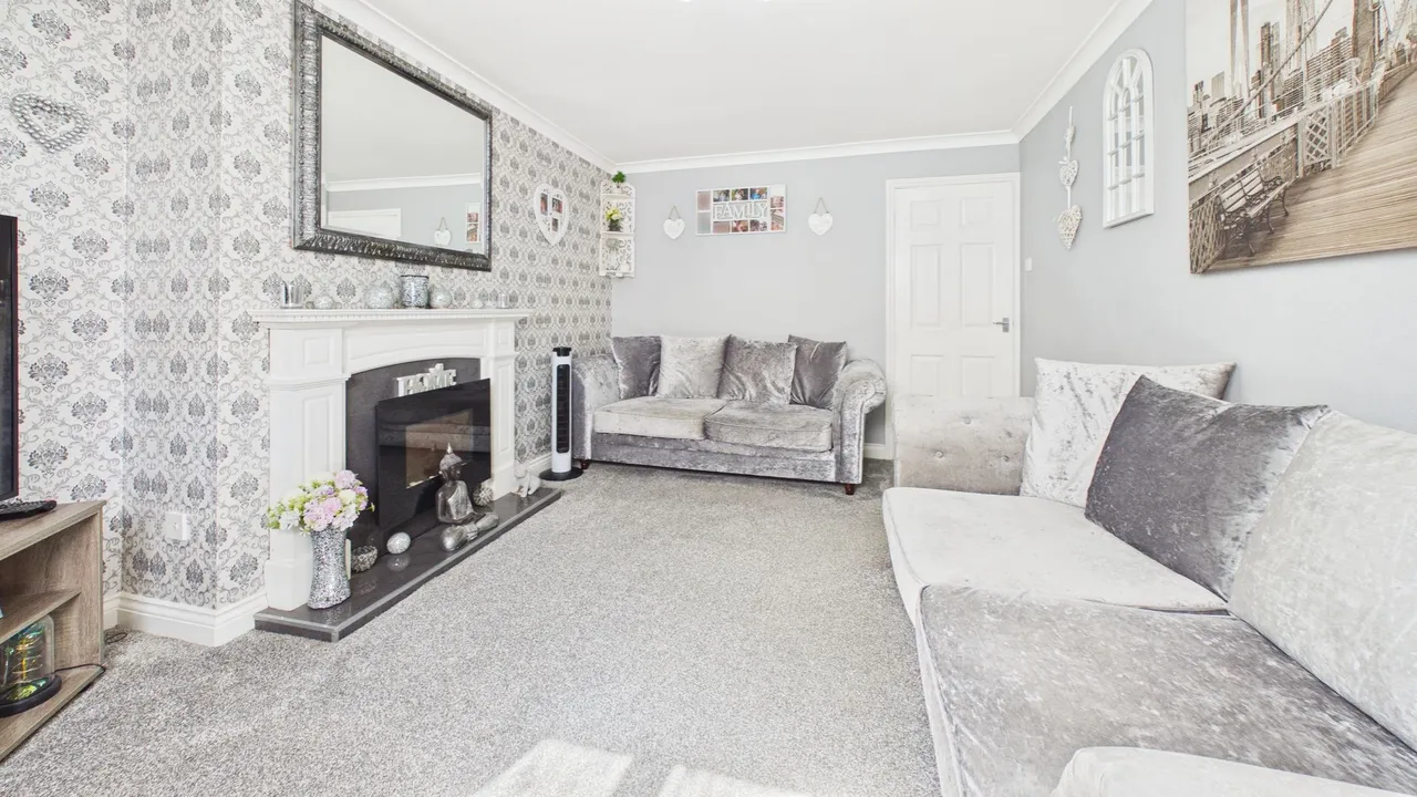 The Crescent, Morton, Bourne, PE10, photo 8