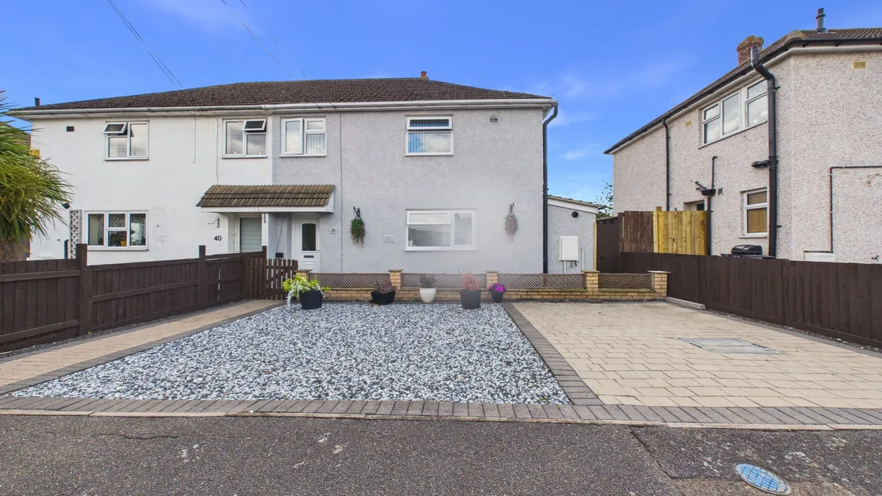 The Crescent, Morton, Bourne, PE10, photo 39