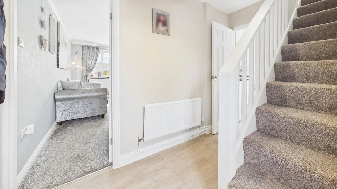 The Crescent, Morton, Bourne, PE10, photo 11