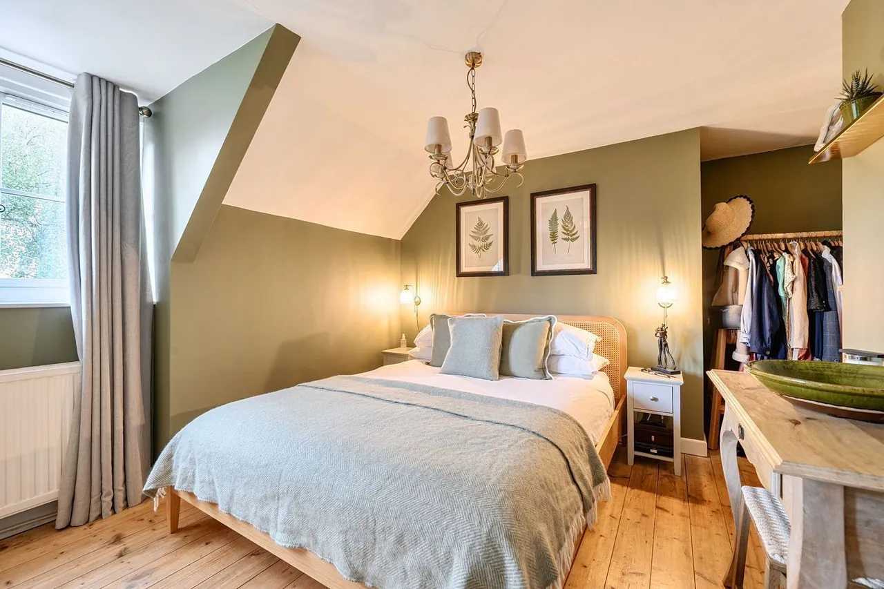 Upper North Street, Cheddar, BS27, photo 11