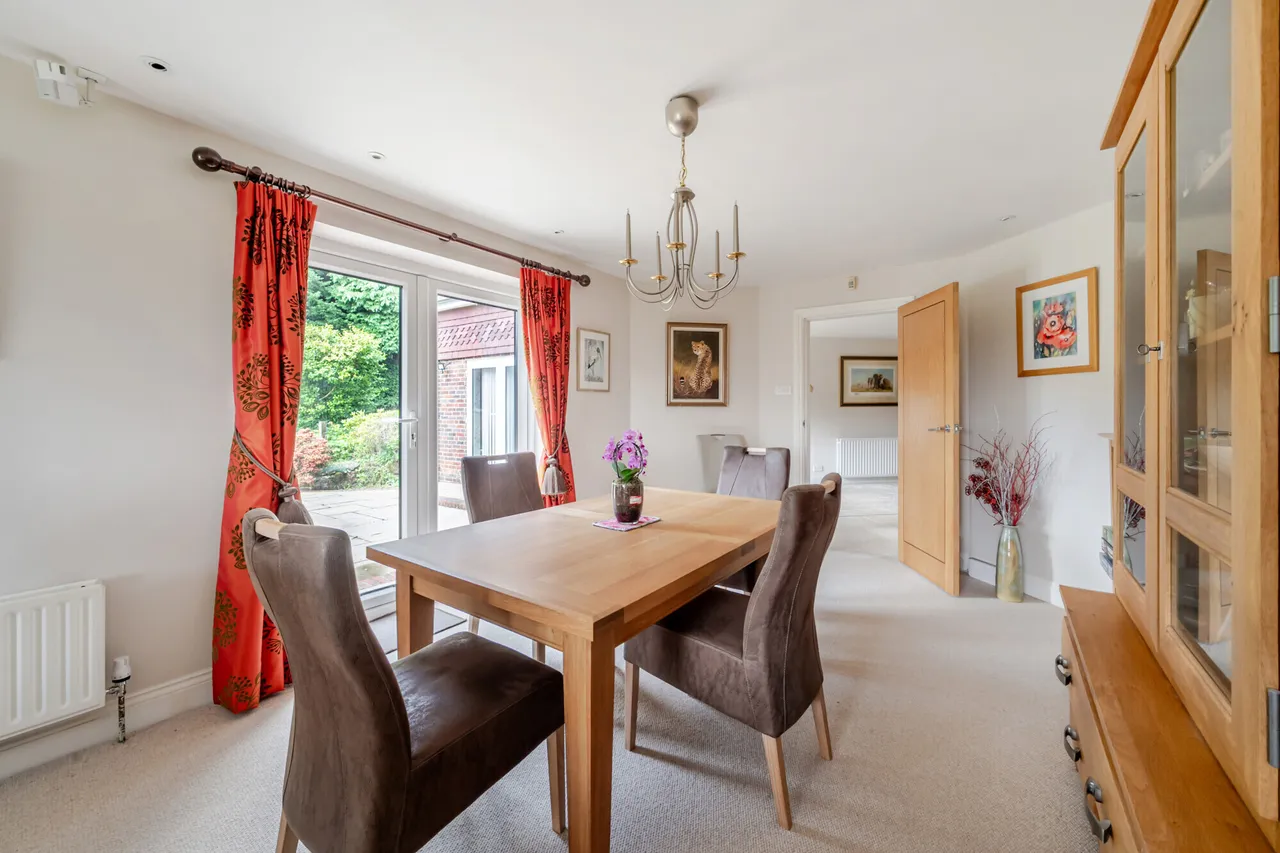 Petworth Road, HASLEMERE, GU27, photo 8