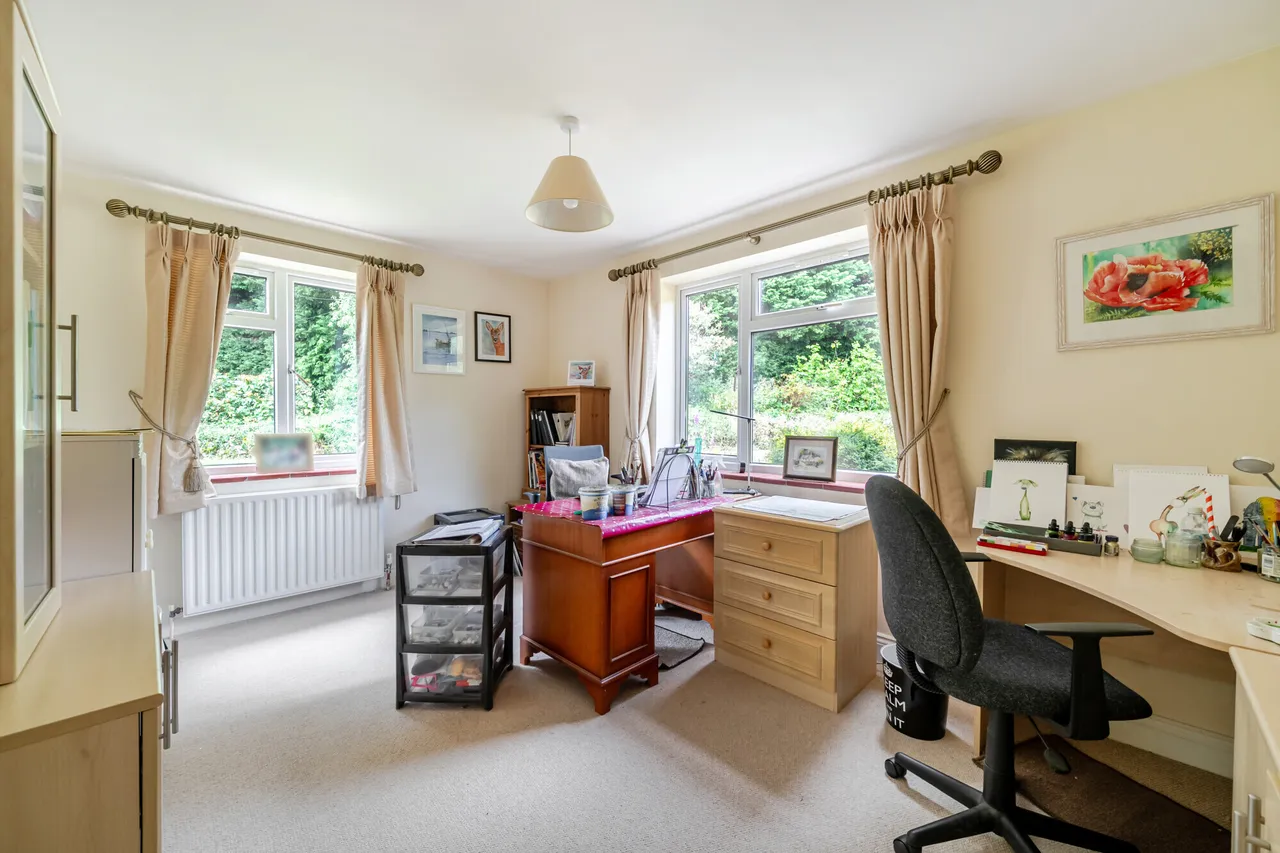 Petworth Road, HASLEMERE, GU27, photo 7