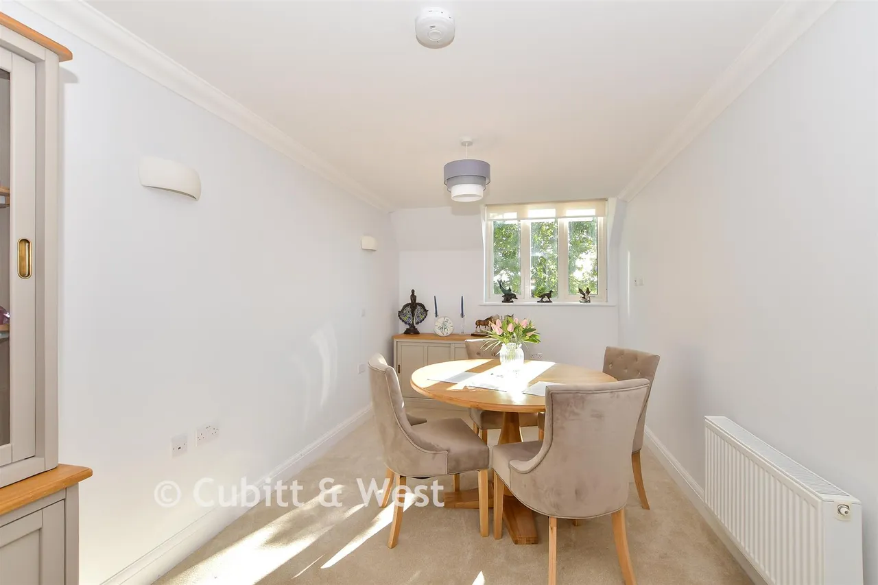 Bolnore Road, Haywards Heath, RH16, photo 9