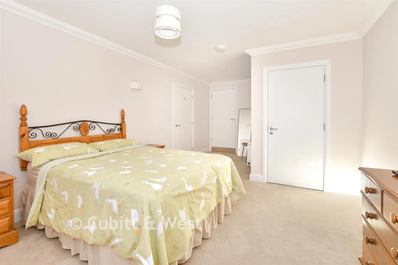 Bolnore Road, Haywards Heath, RH16, photo 5