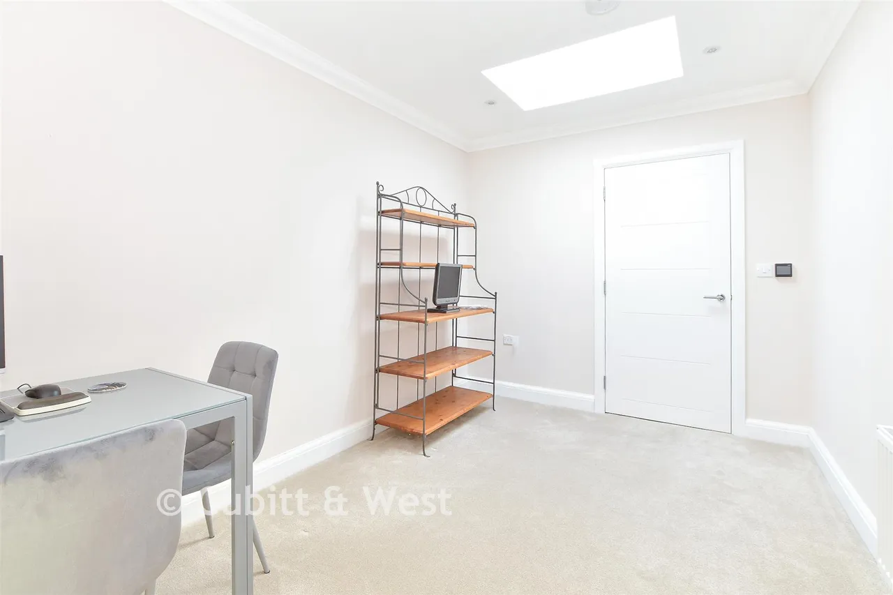 Bolnore Road, Haywards Heath, RH16, photo 13