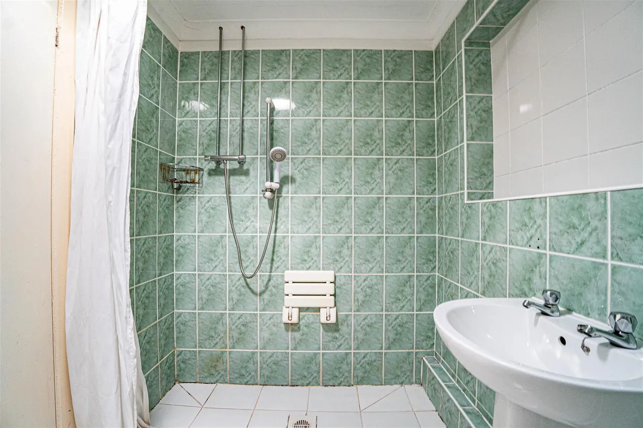 Walton Close, St. Leonards-On-Sea, photo 18