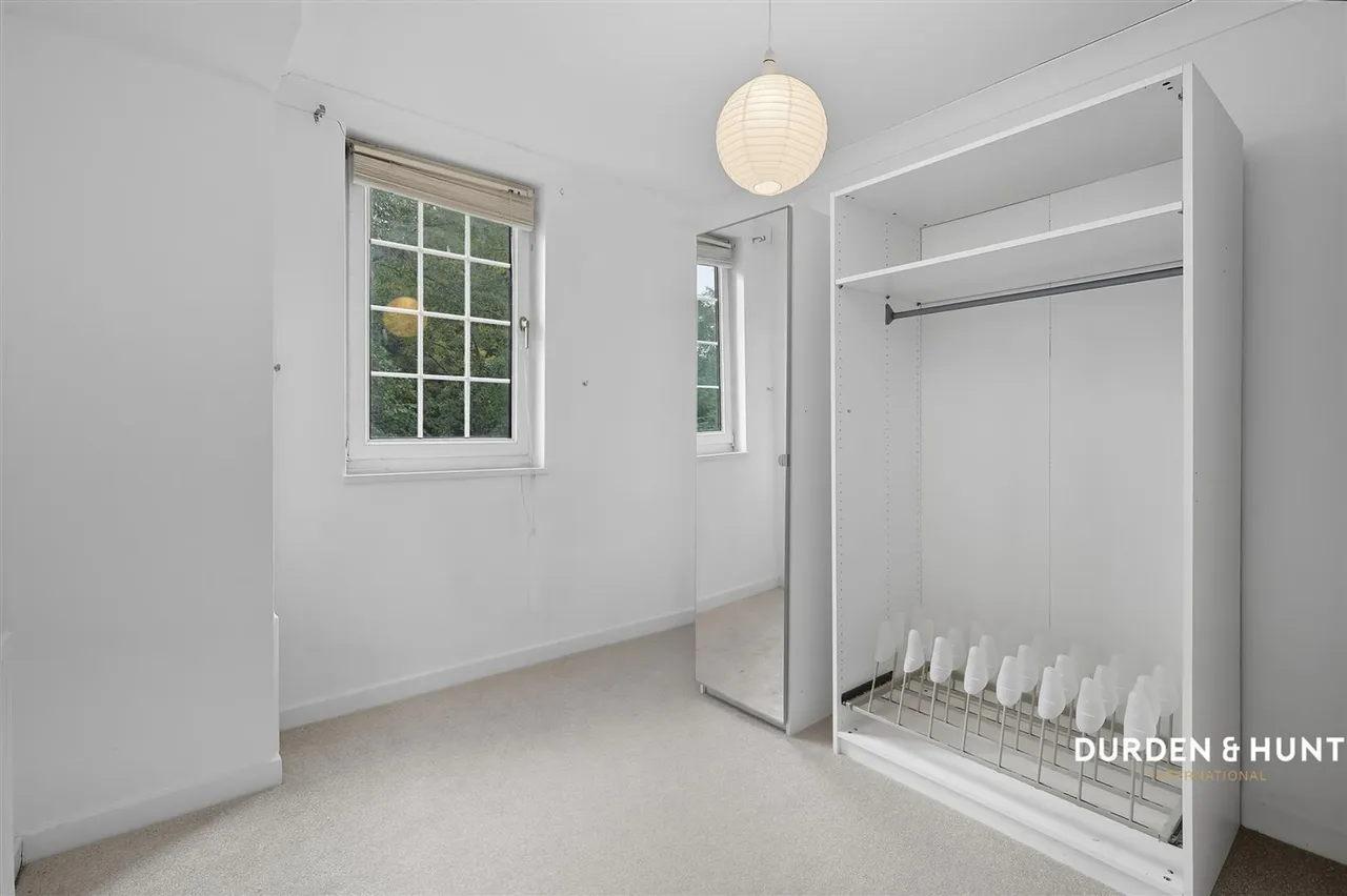 Hawthorns, Woodford Green, IG8, photo 15