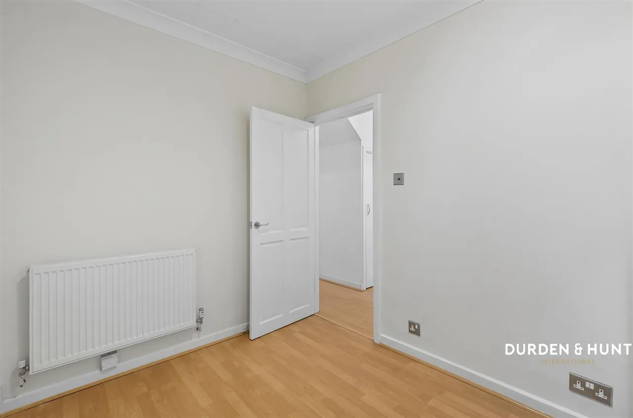 Hawthorns, Woodford Green, IG8, photo 4