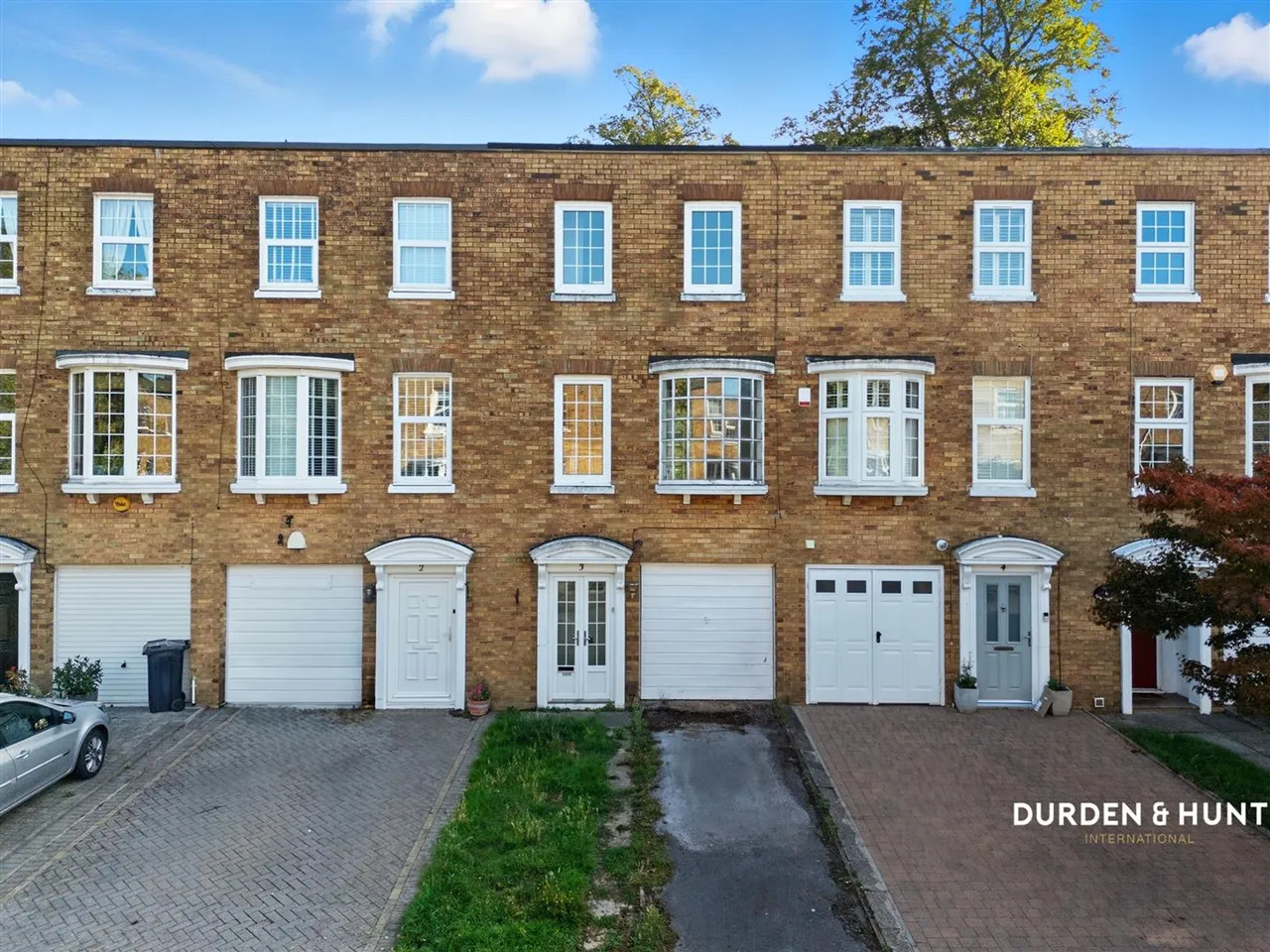 3 bed house for sale, Hawthorns, Woodford Green, IG8