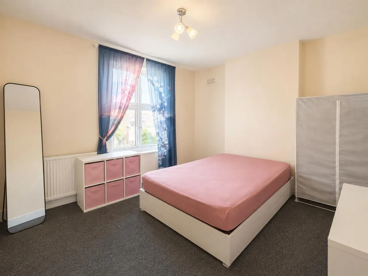 Detached For SaleCromwell Road, Hounslow, TW3, photo 6