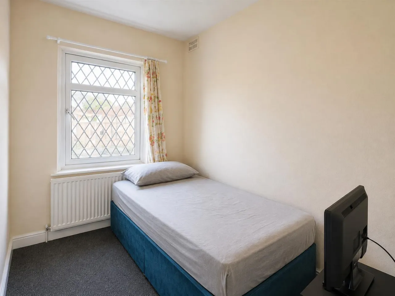 Detached For SaleCromwell Road, Hounslow, TW3, photo 10