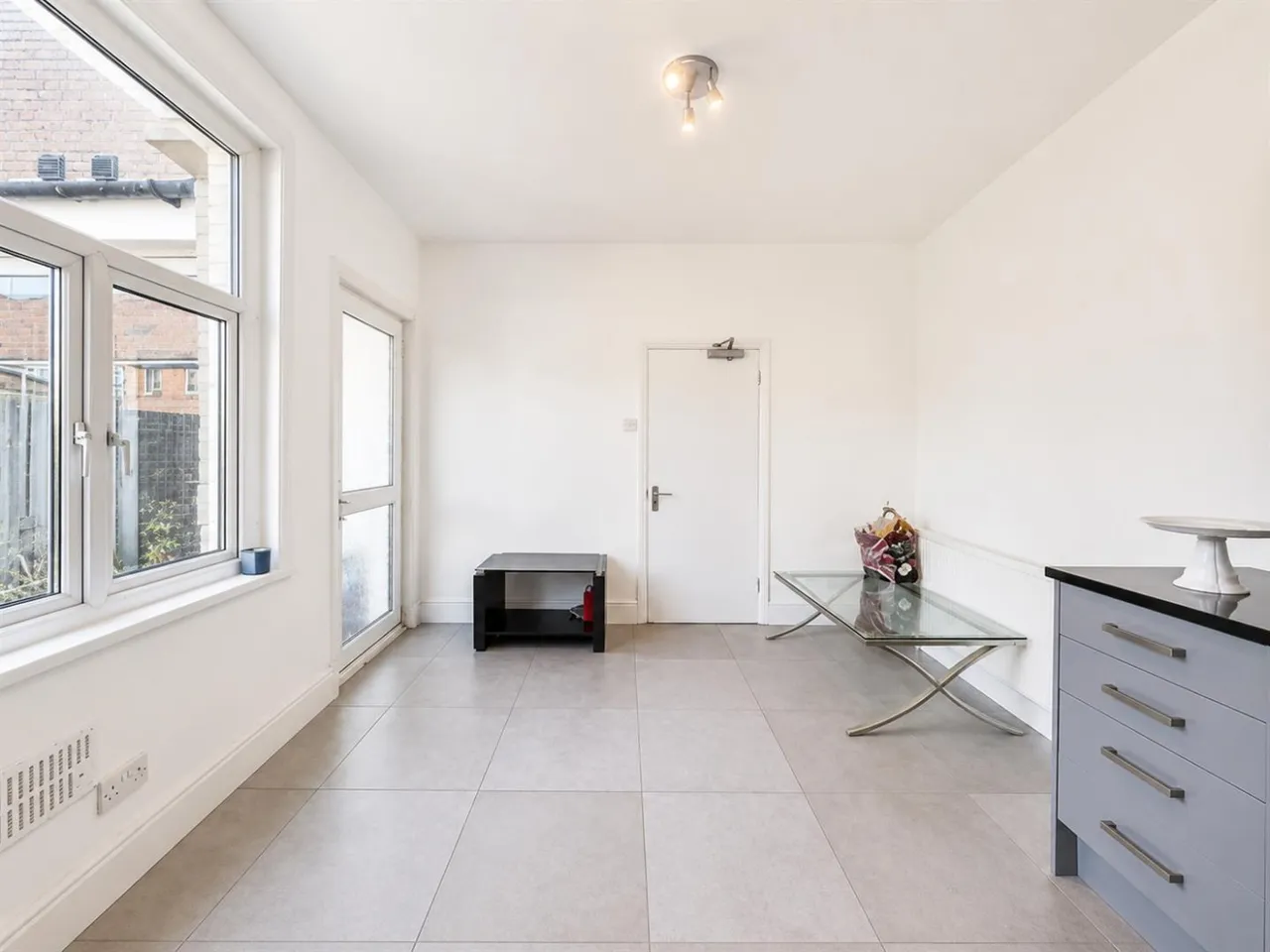 Detached For SaleCromwell Road, Hounslow, TW3, photo 4
