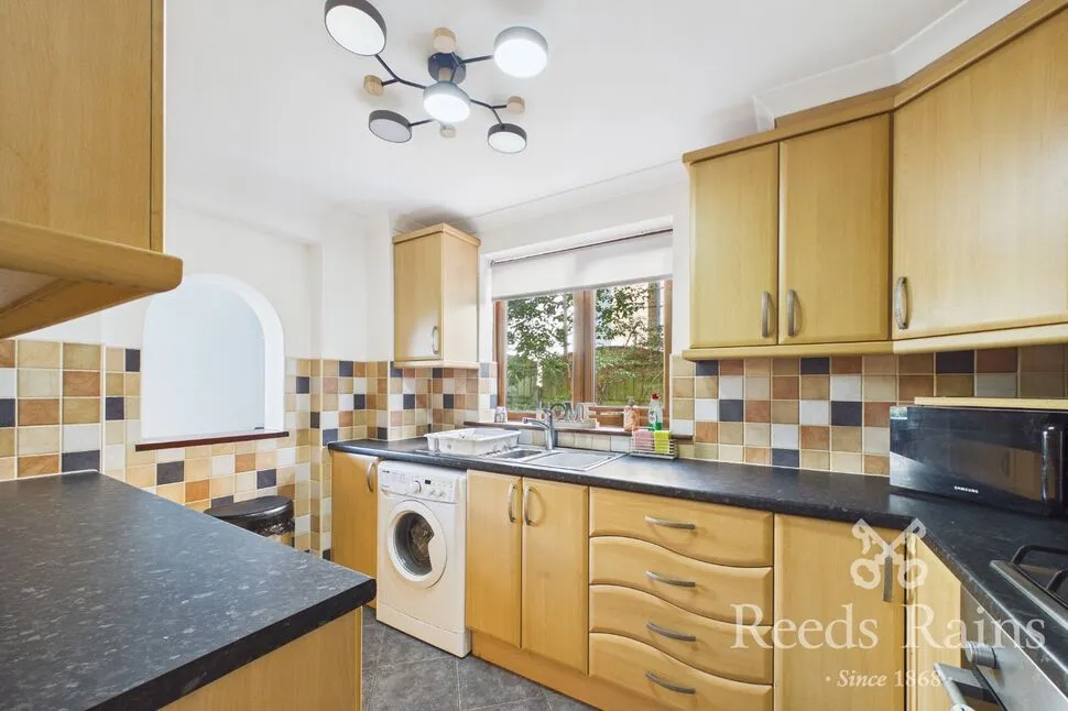Briarwood Close, Leyland, PR25, photo 5