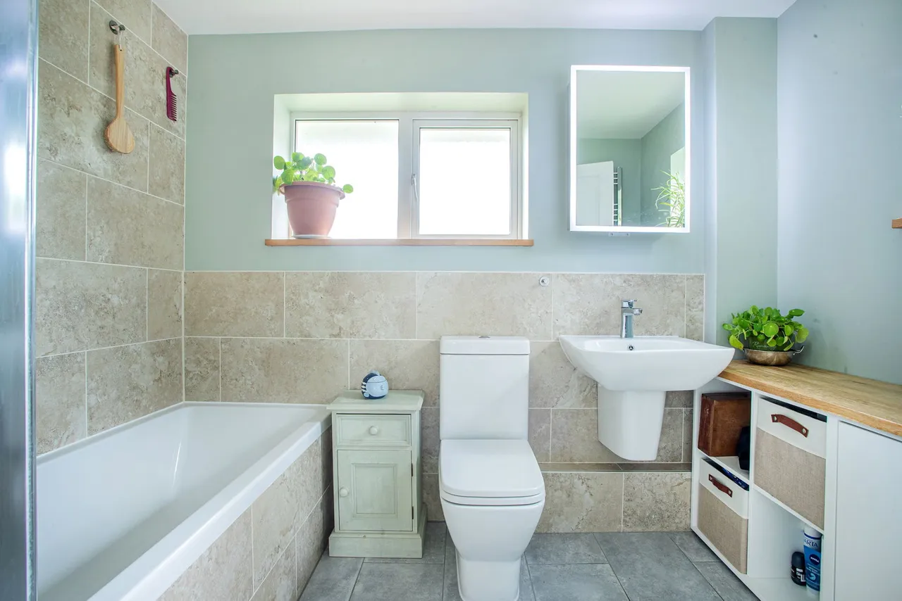 Hill Road, Wotton-under-Edge, photo 23