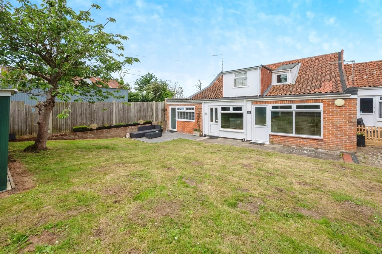 Lords Lane, Burgh Castle, NR31, photo 13