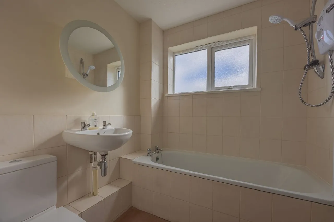 Darwin Close, Taunton, TA2, photo 8