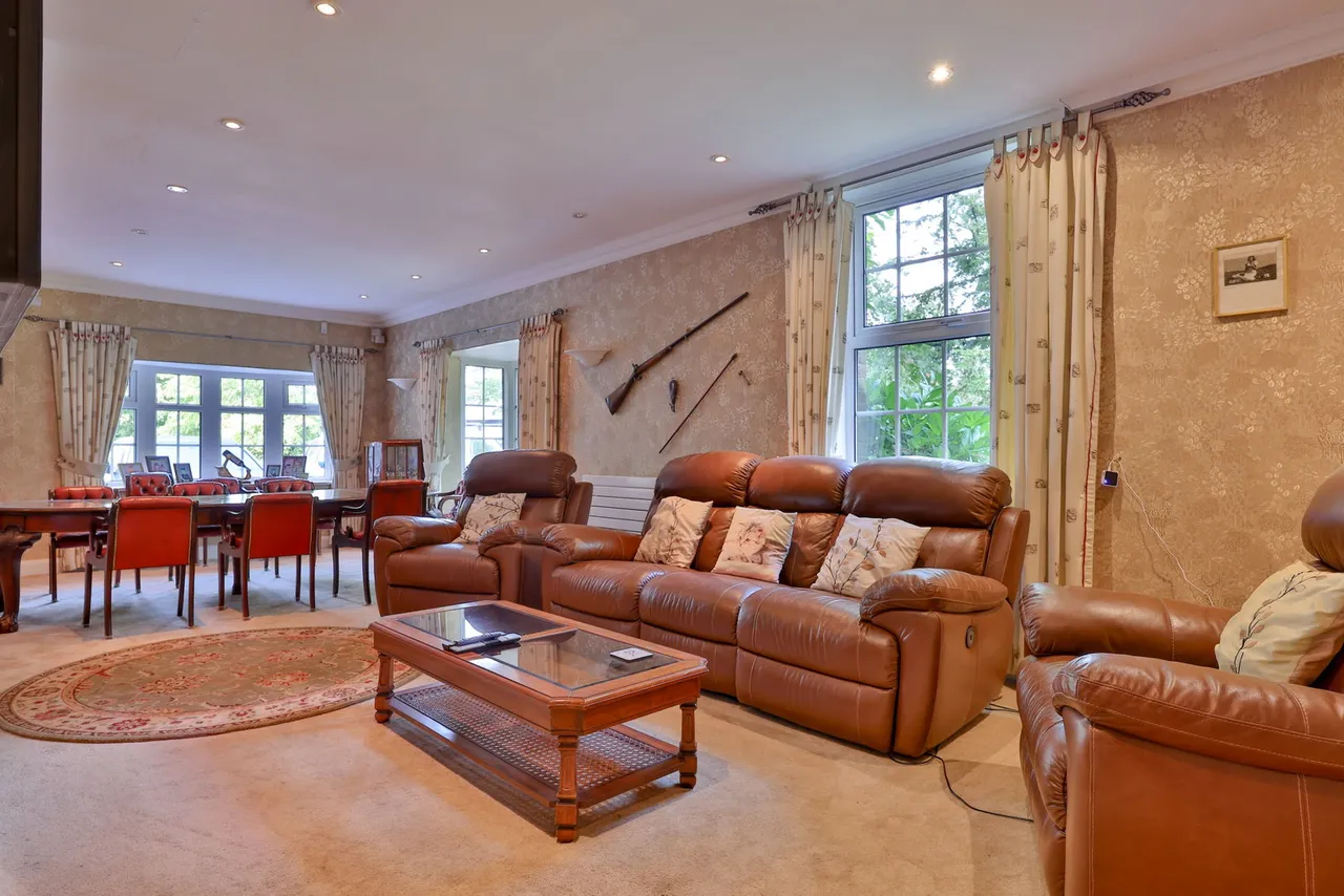 Aughton Lodge, Aughton, photo 17