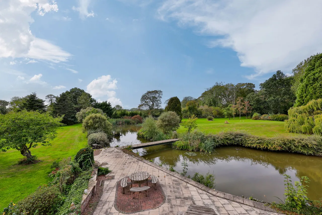 Aughton Lodge, Aughton, photo 33