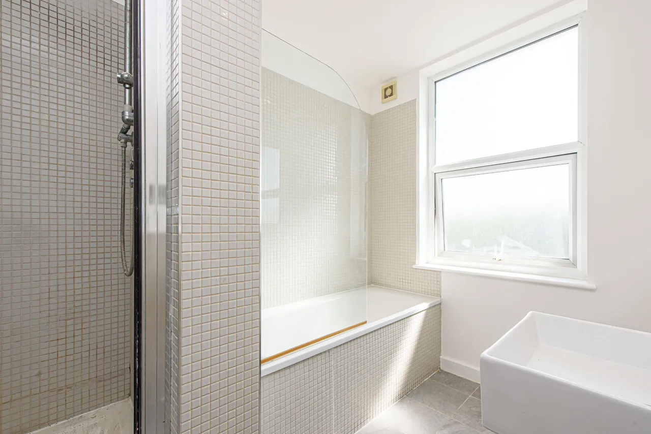 Flat 11, Brent View House, London, photo 7
