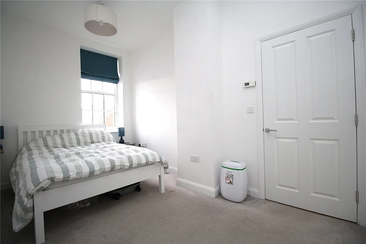 Amherst Place, Bordon, GU35, photo 4