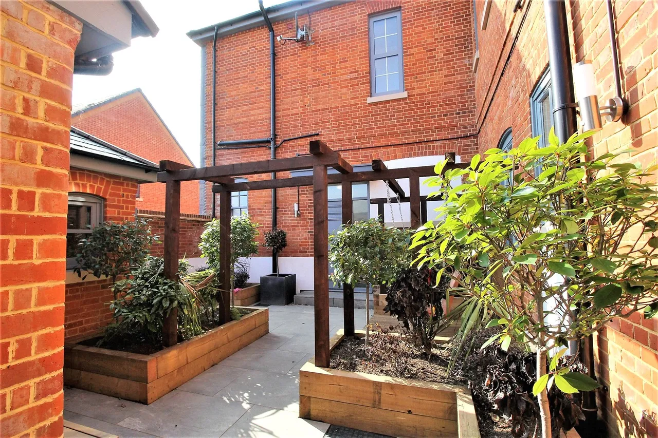 Amherst Place, Bordon, GU35, photo 11