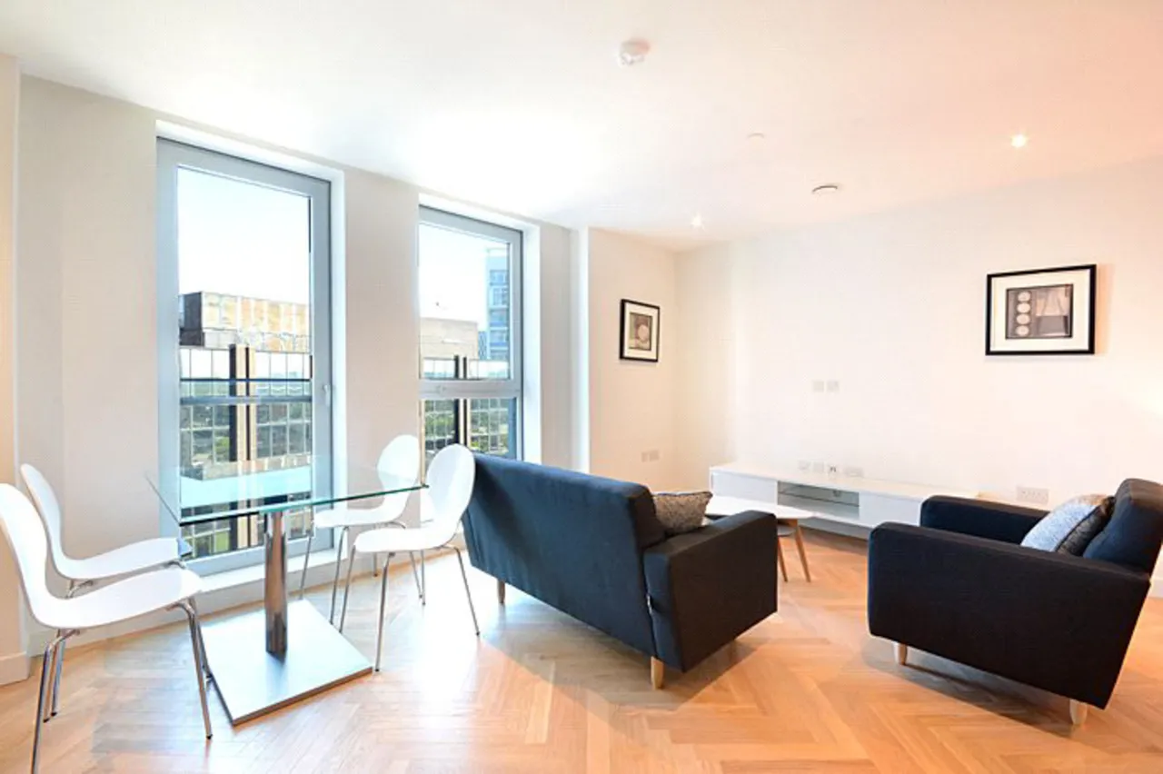 Apartment 1110, 251 Southwark Bridge Road, London, photo 2