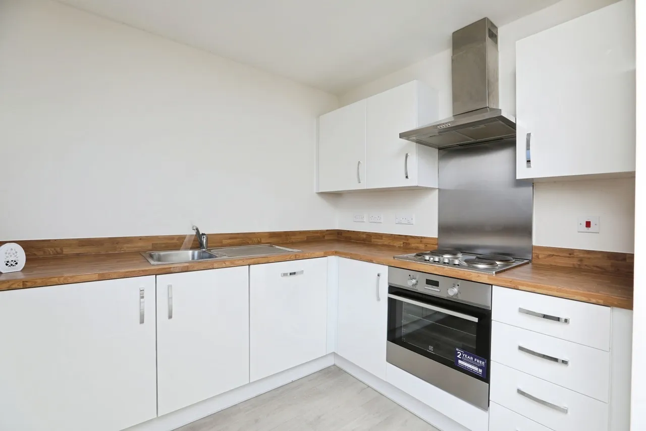 Lywood Drive, Sittingbourne, Kent, ME10, photo 11