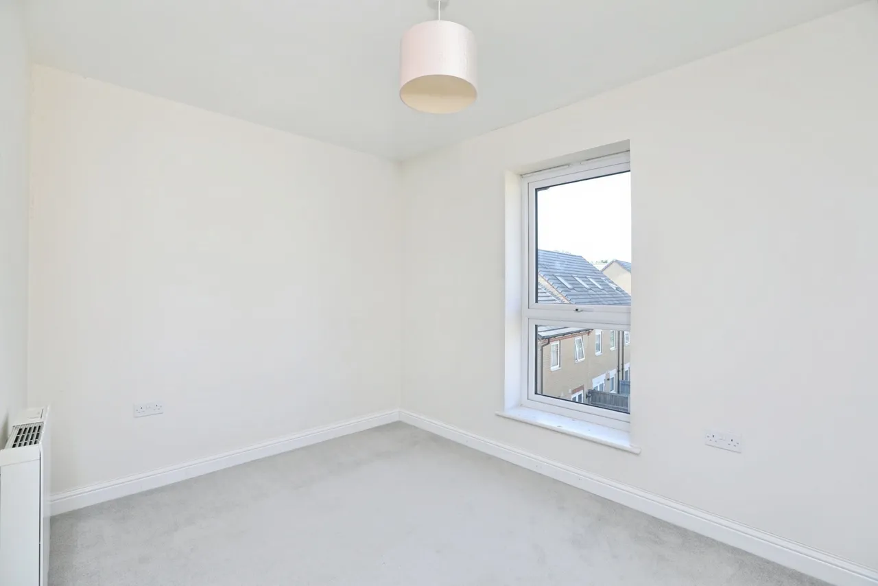 Lywood Drive, Sittingbourne, Kent, ME10, photo 8