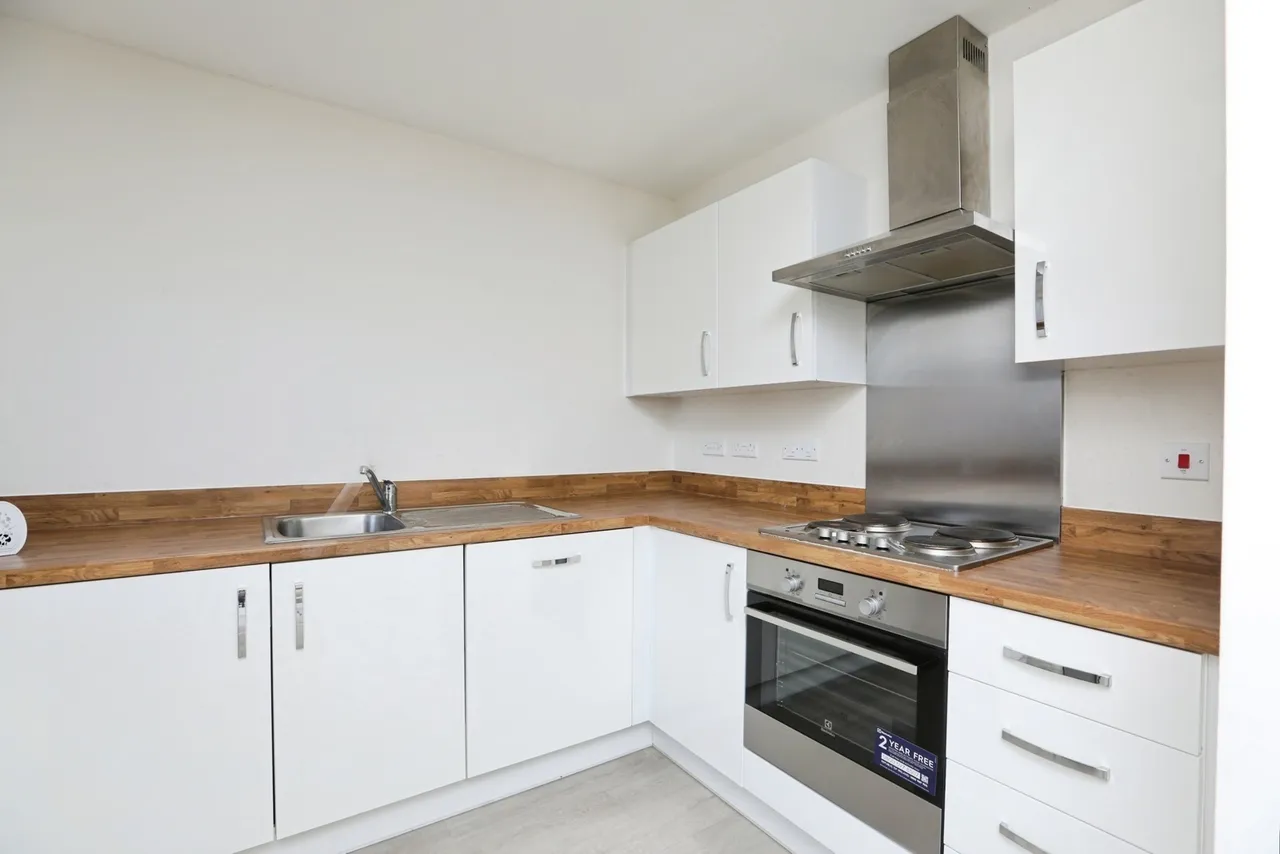 Lywood Drive, Sittingbourne, Kent, ME10, photo 3