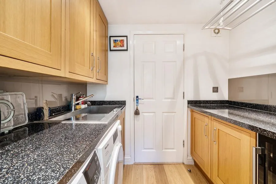 The Avenue, Camberley, GU15, photo 7