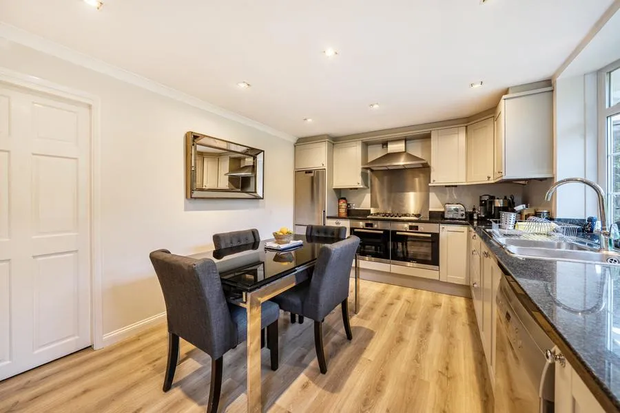 The Avenue, Camberley, GU15, photo 3
