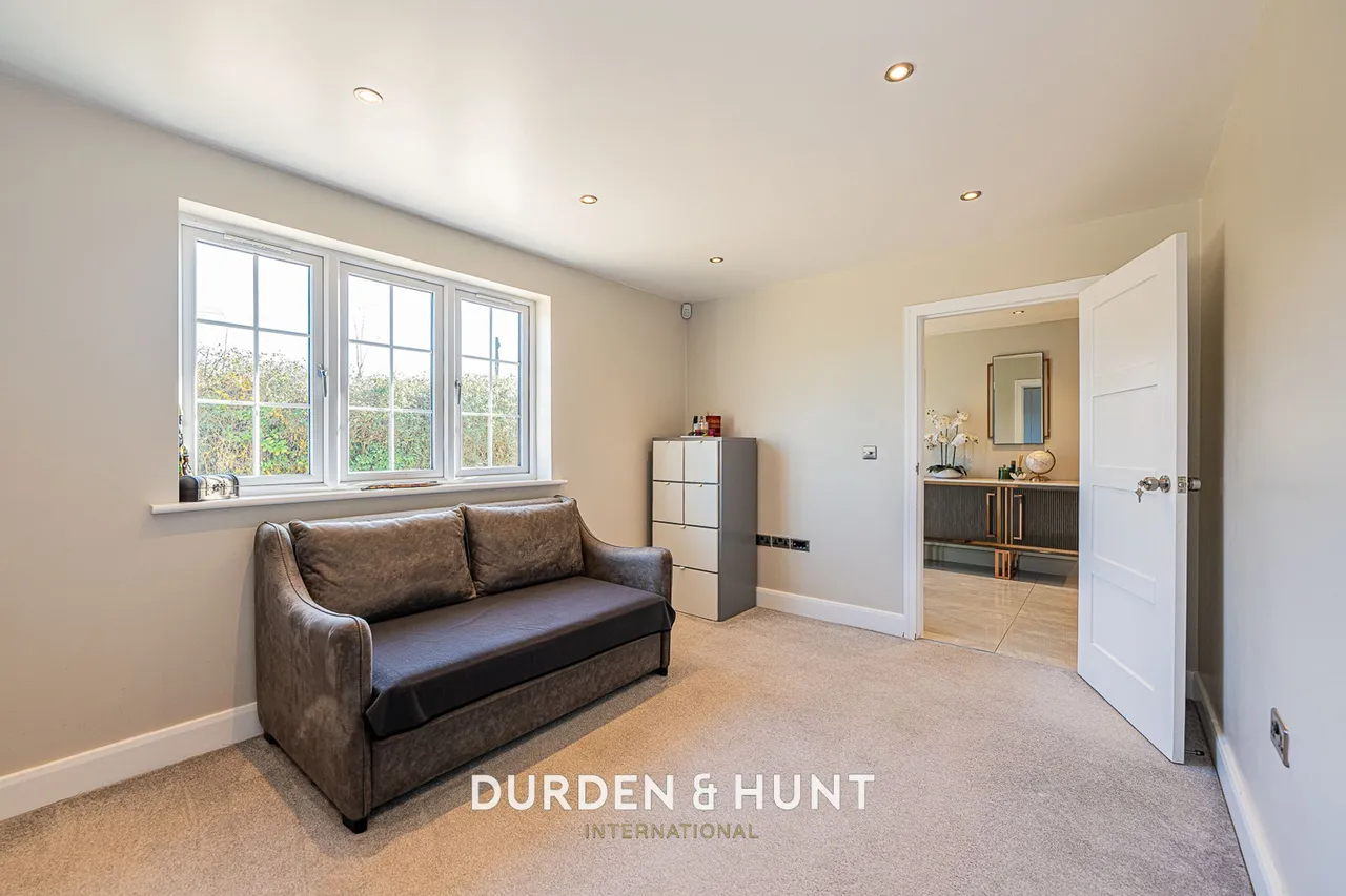 Tylers Road, Roydon, CM19, photo 16