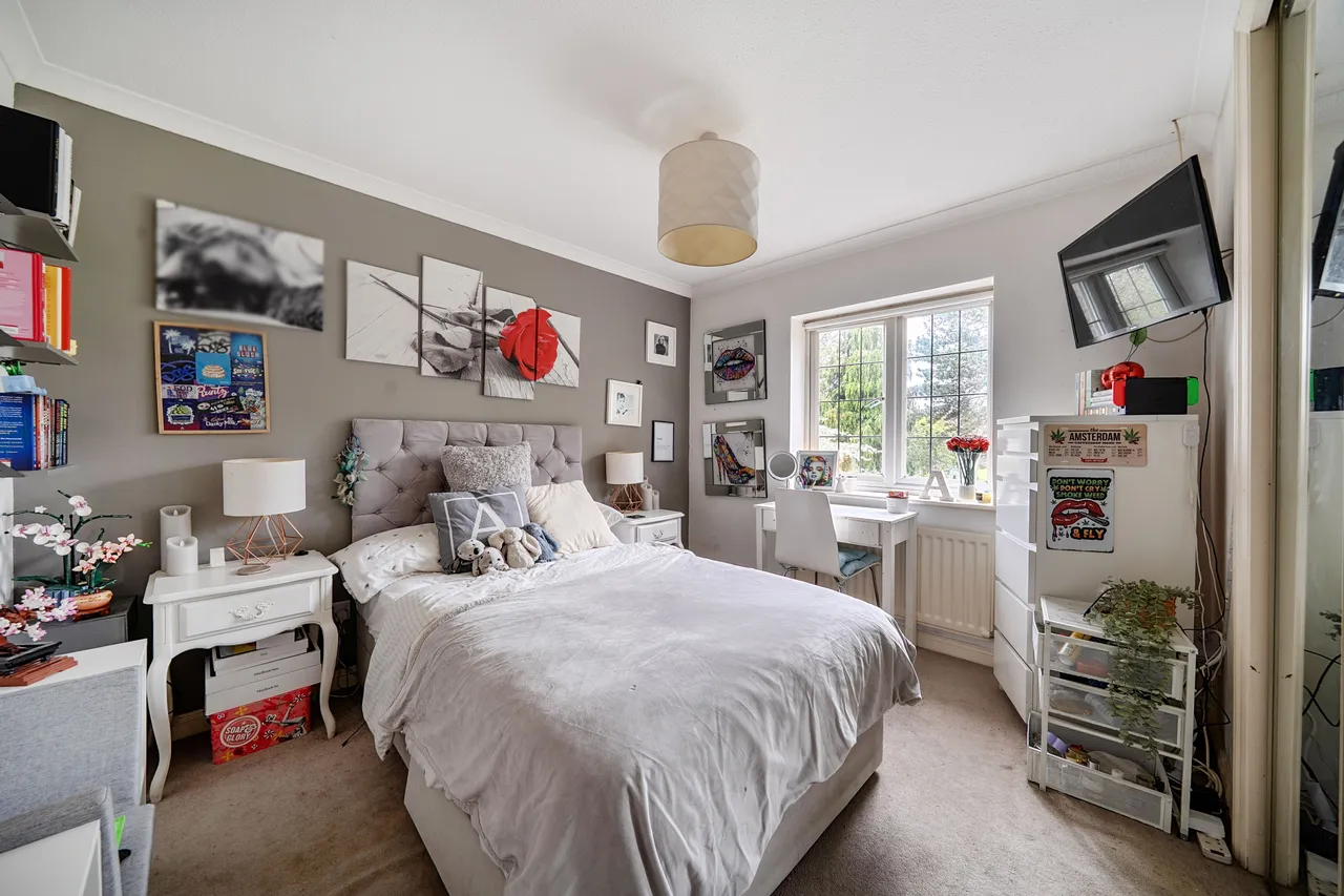 Dove House Green, Weybridge, KT13, photo 8