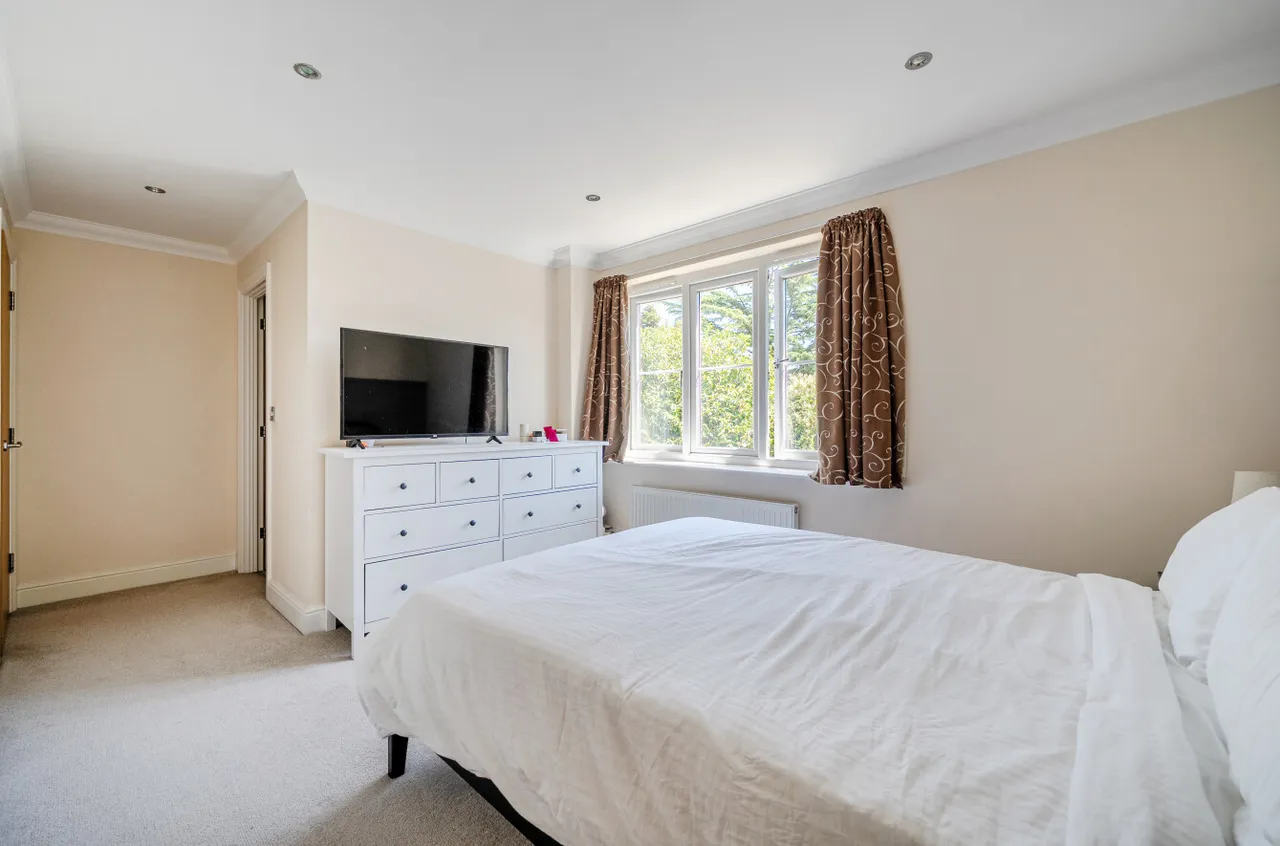 Reading Road, Winnersh, Wokingham, Berkshire, RG41 5PP, photo 11